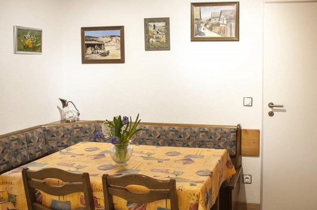Haus "Am Muehlheimer Berg" Mörnsheim Eksteriør billede